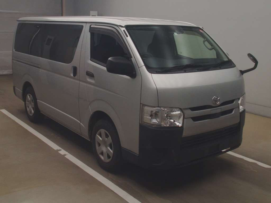 2019 Toyota Hiace Van GDH201V[2]