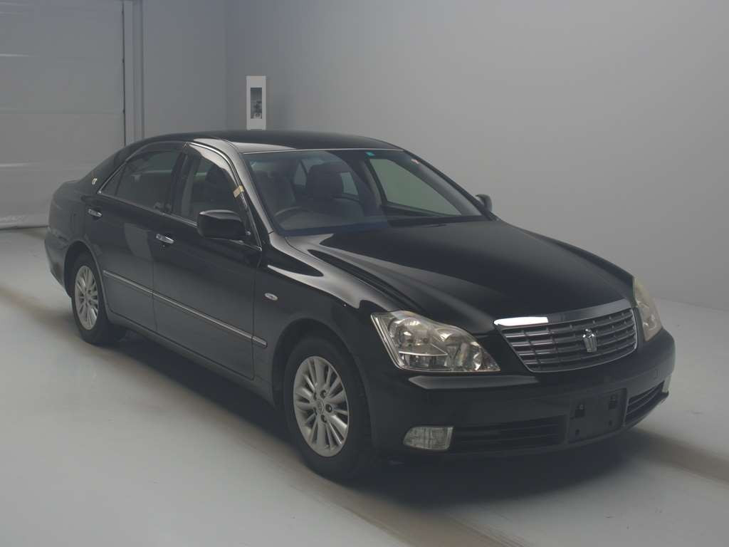 2006 Toyota Crown GRS180[2]