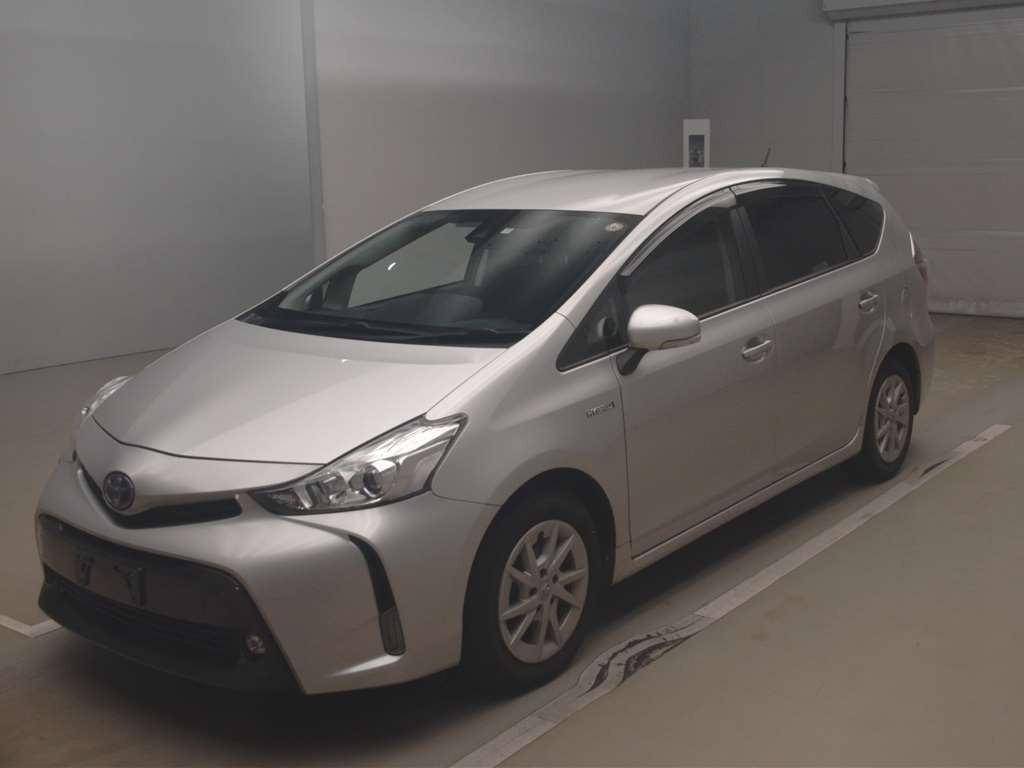 2019 Toyota Prius alpha ZVW41W[0]