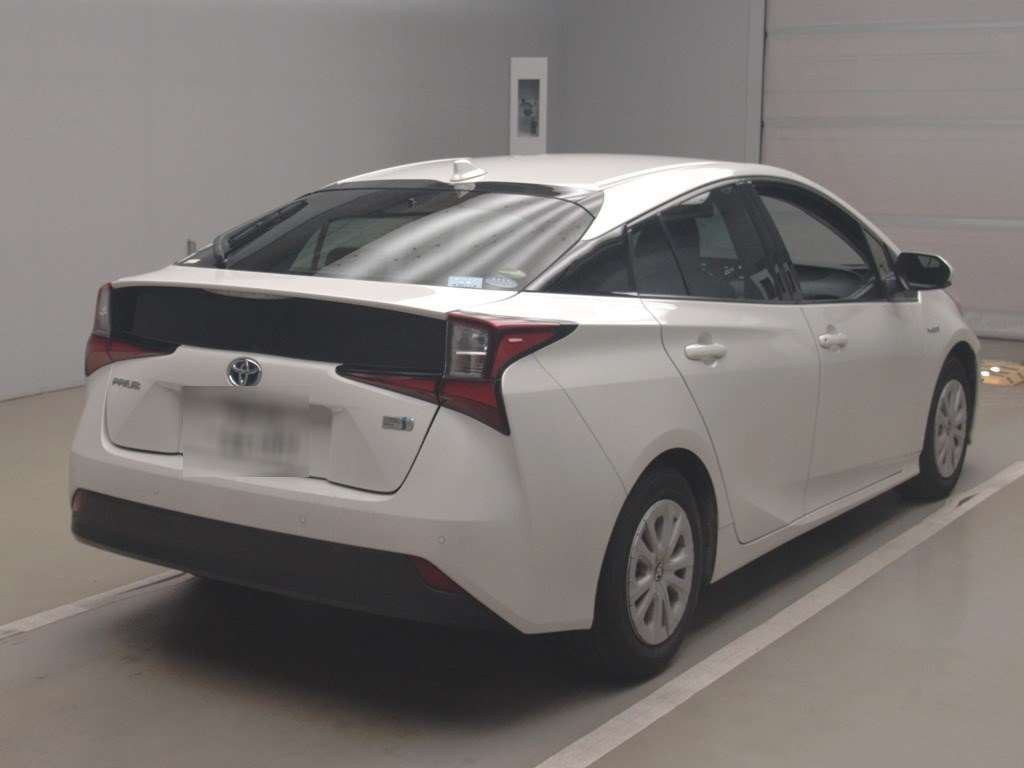 2019 Toyota Prius ZVW51[1]