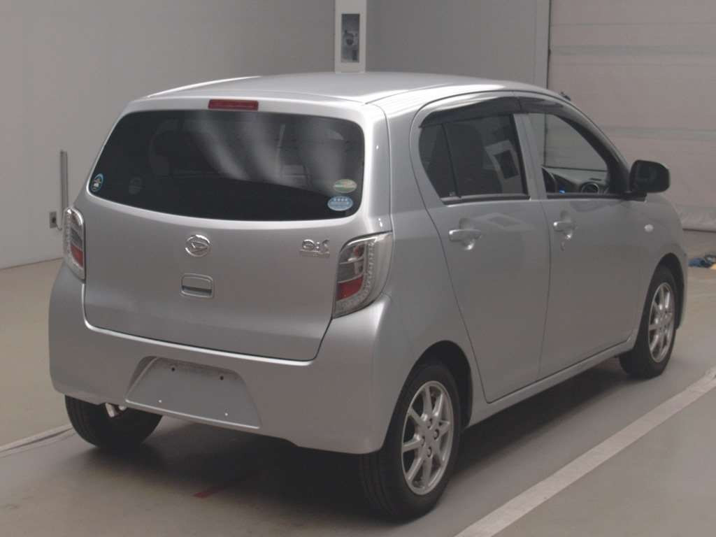 2015 Daihatsu Mira es LA300S[1]