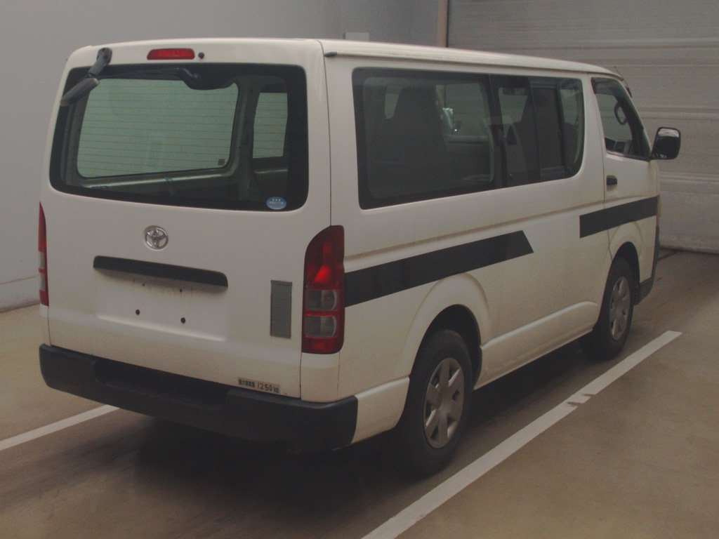 2007 Toyota Regiusace Van TRH200V[1]