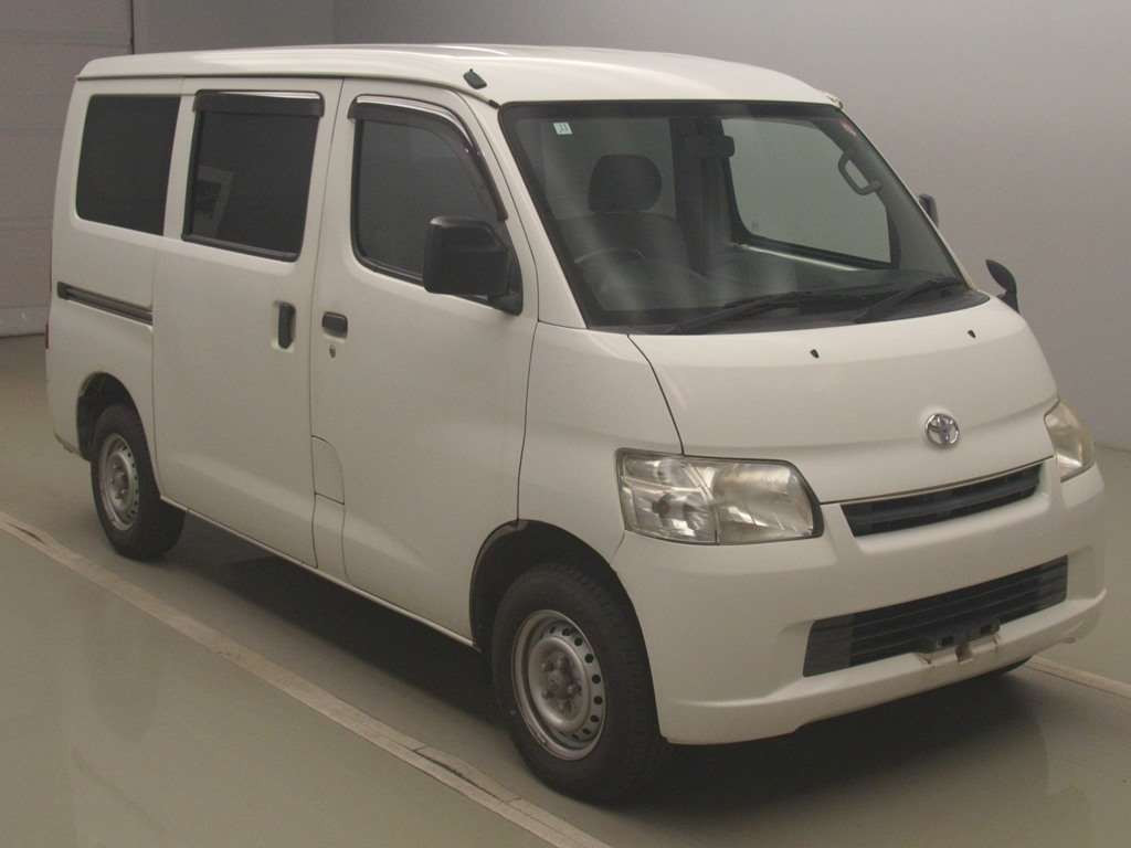 2016 Toyota Liteace Van S402M[2]