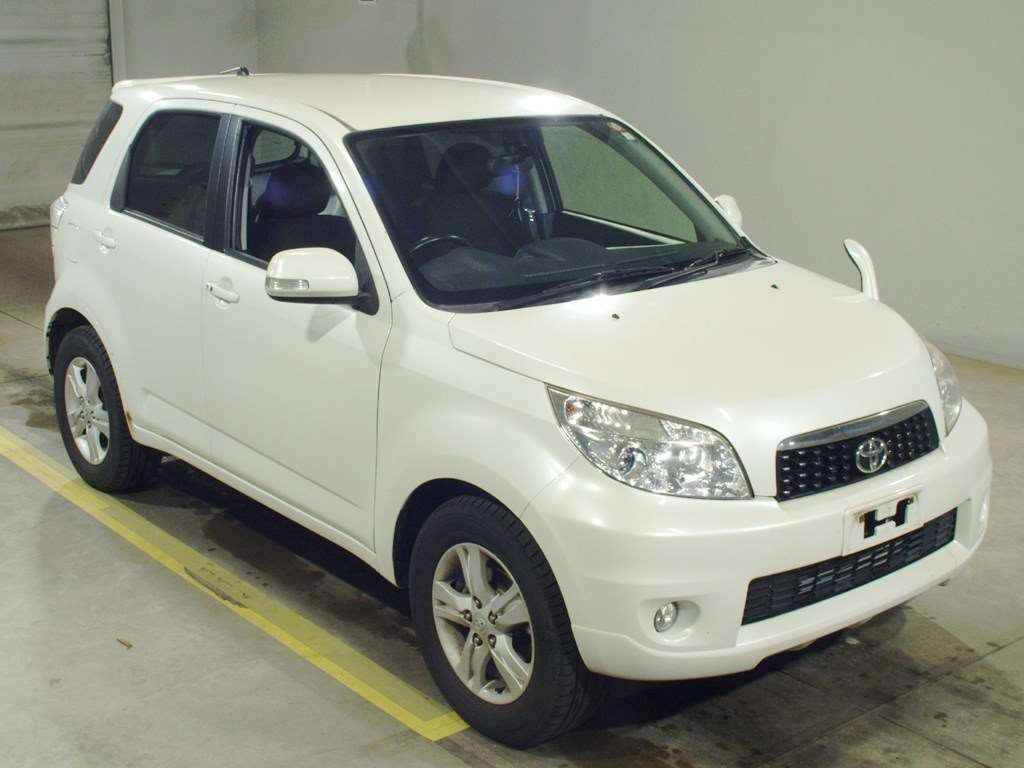 2014 Toyota Rush J210E[2]