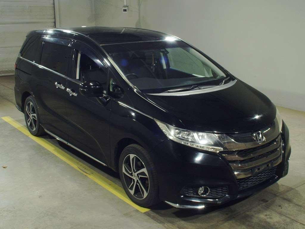 2014 Honda Odyssey RC2[2]