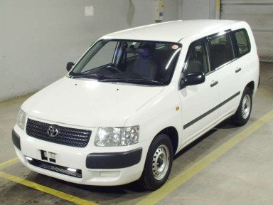 2013 Toyota Succeed Van