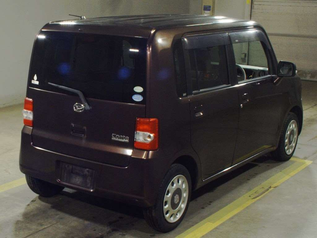 2010 Daihatsu Move Conte L585S[1]