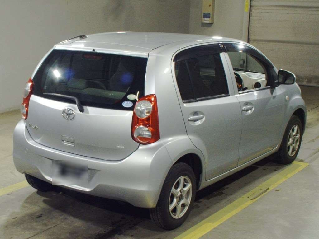 2010 Toyota Passo KGC35[1]