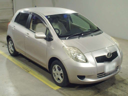 2006 Toyota Vitz