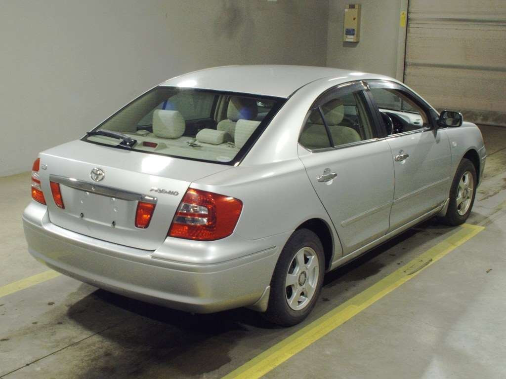 2005 Toyota Premio ZZT240[1]