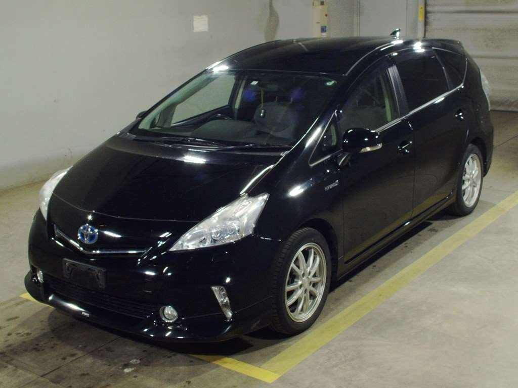 2012 Toyota Prius alpha ZVW41W[0]