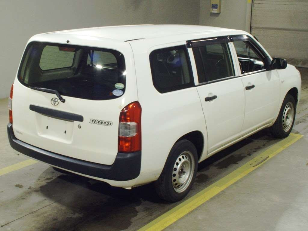 2015 Toyota Succeed NCP165V[1]