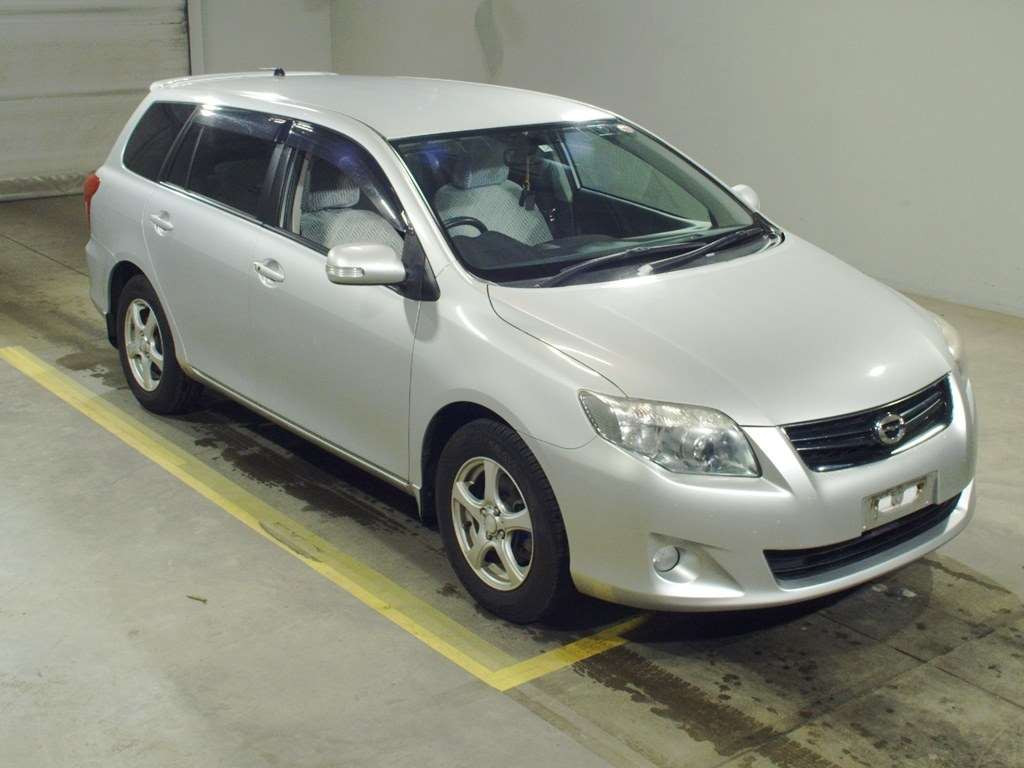 2011 Toyota Corolla Fielder ZRE142G[2]