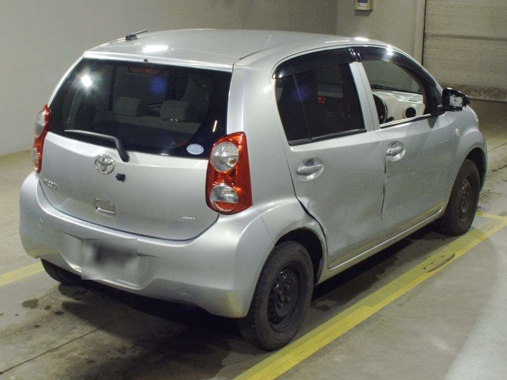 2012 Toyota Passo KGC35[1]