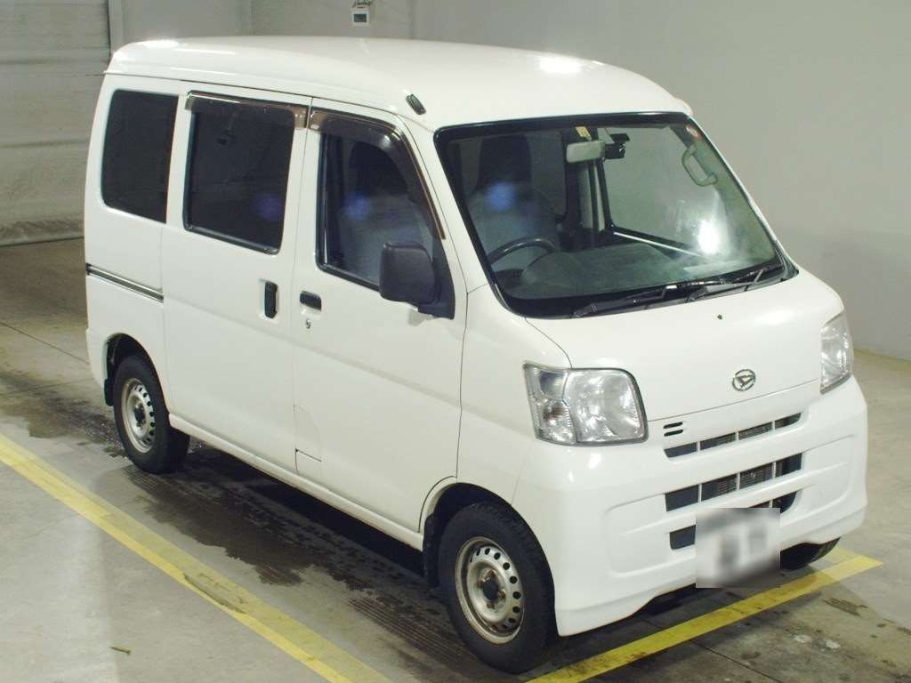 2017 Daihatsu Hijet Cargo S331V[2]