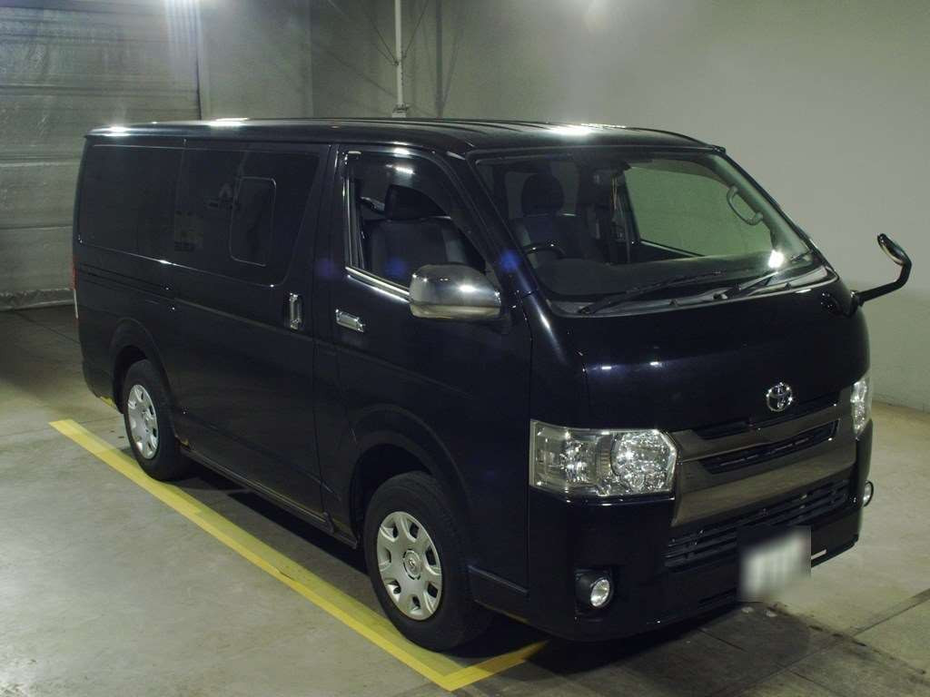 2015 Toyota Hiace Van KDH206V[2]