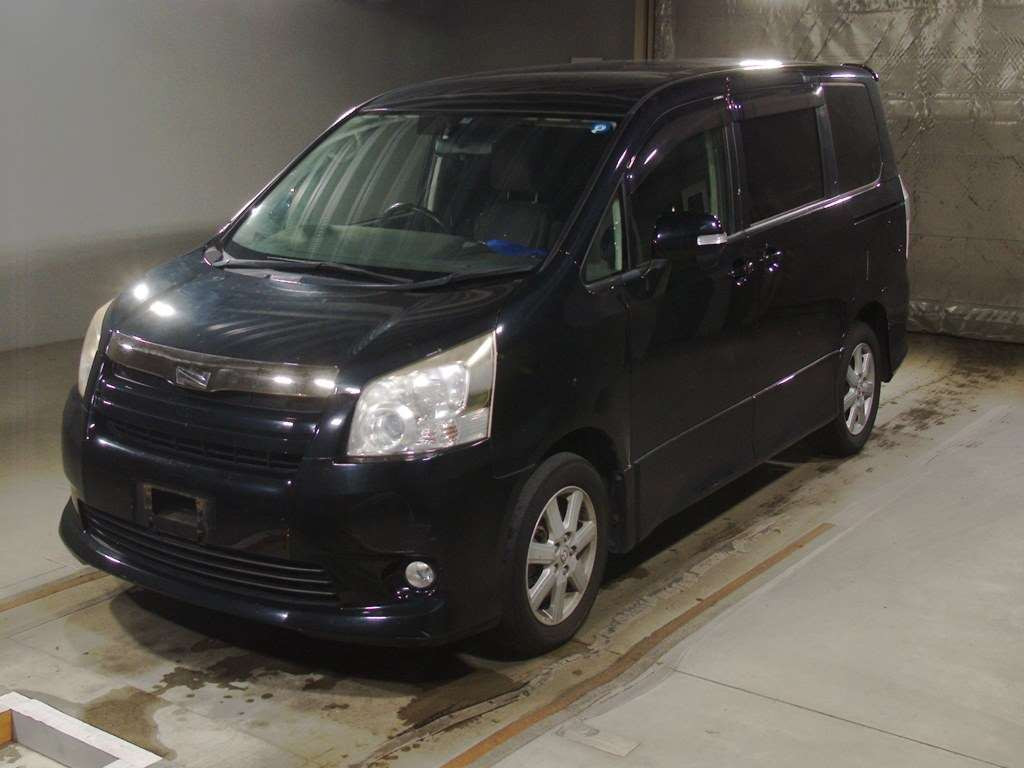 2009 Toyota Noah ZRR70W[0]