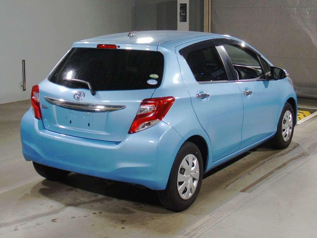 2016 Toyota Vitz NSP130[1]