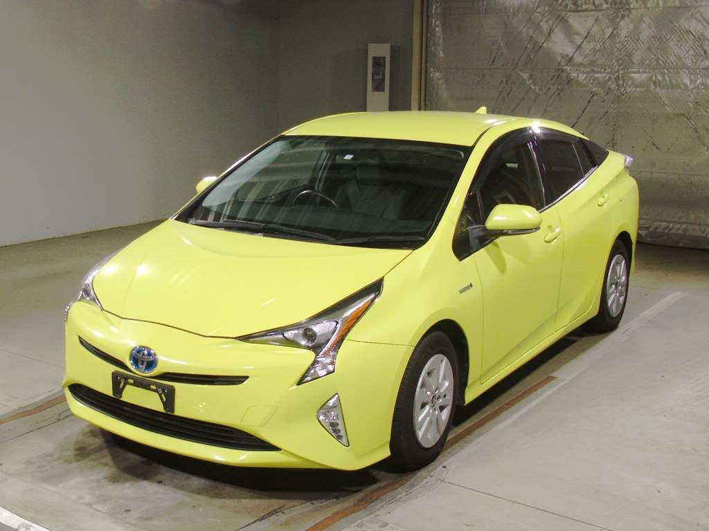 2016 Toyota Prius ZVW50[0]