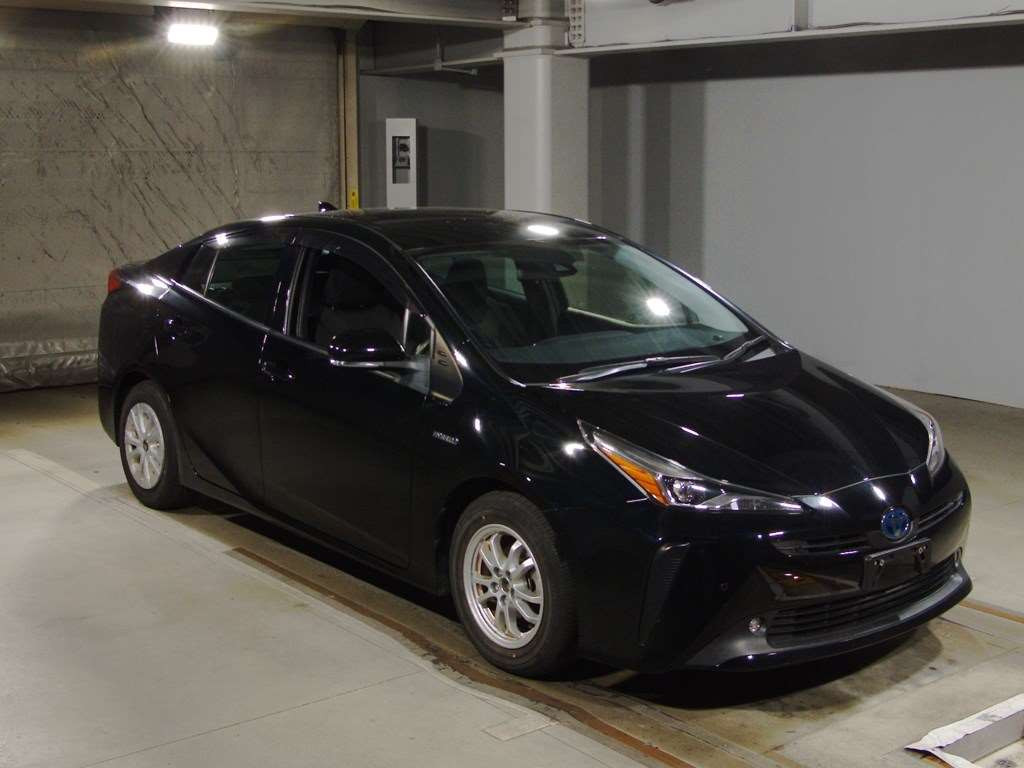 2020 Toyota Prius ZVW51[2]