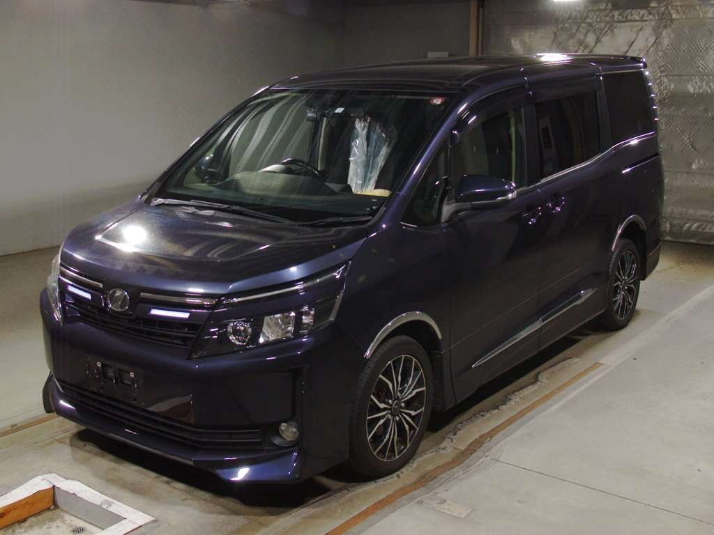 2014 Toyota Voxy ZRR85G[0]