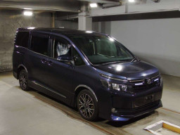 2014 Toyota Voxy