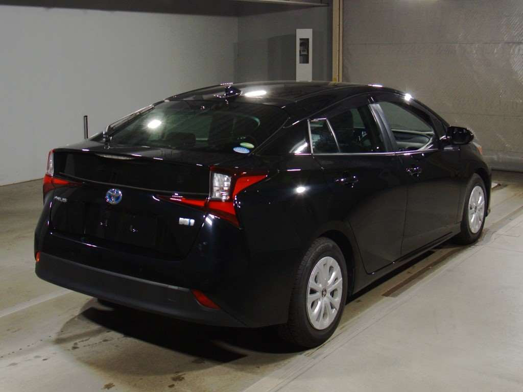 2020 Toyota Prius ZVW51[1]