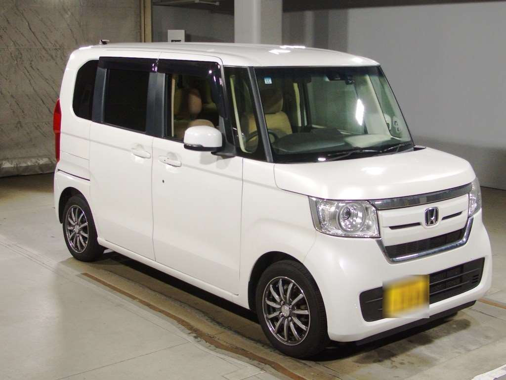 2018 Honda N-BOX JF3[2]