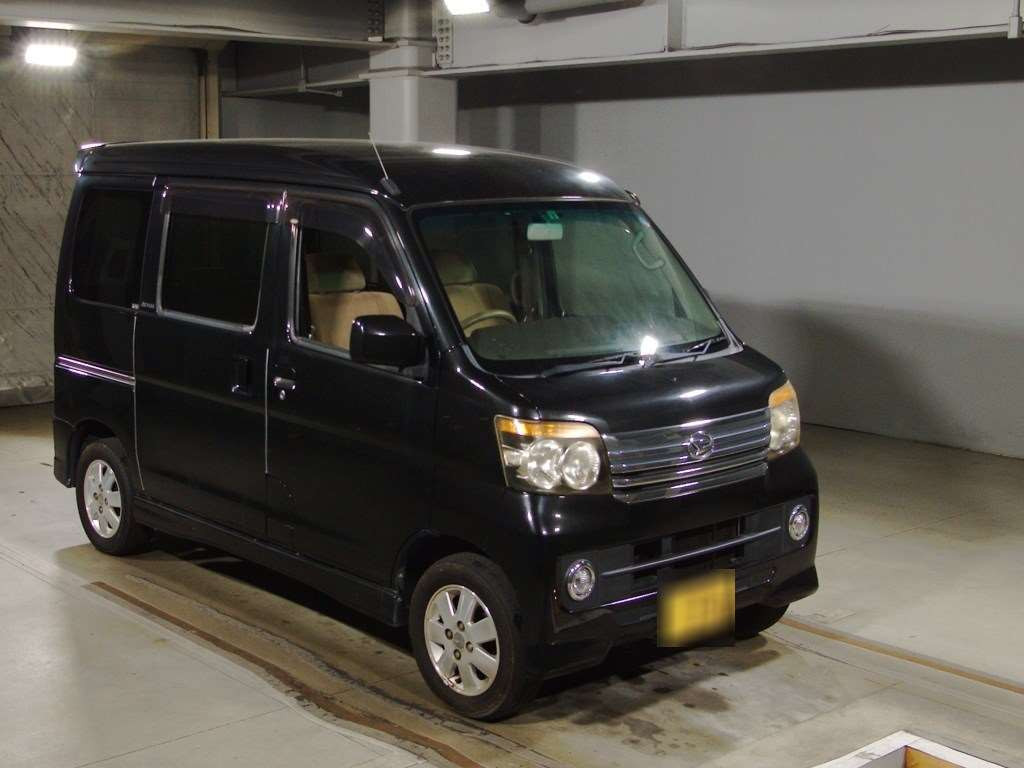 2008 Daihatsu Atrai Wagon S321G[2]