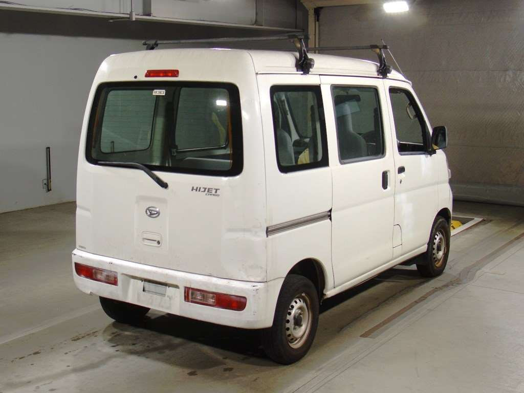 2015 Daihatsu Hijet Cargo S321V[1]