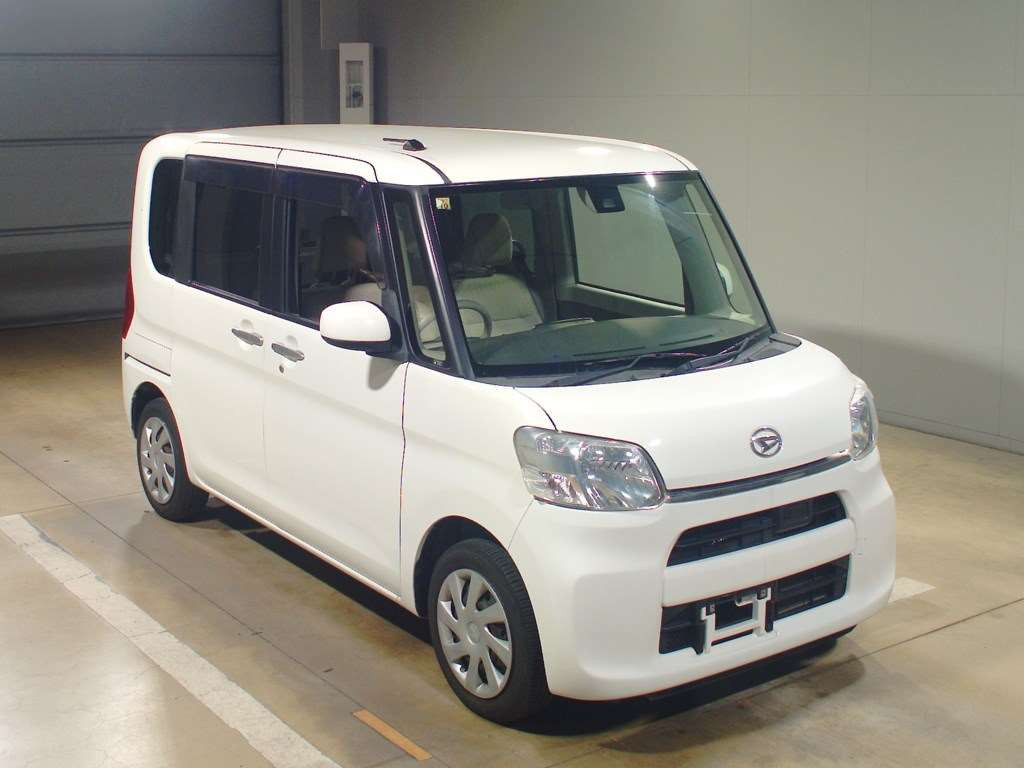 2015 Daihatsu Tanto LA600S[2]