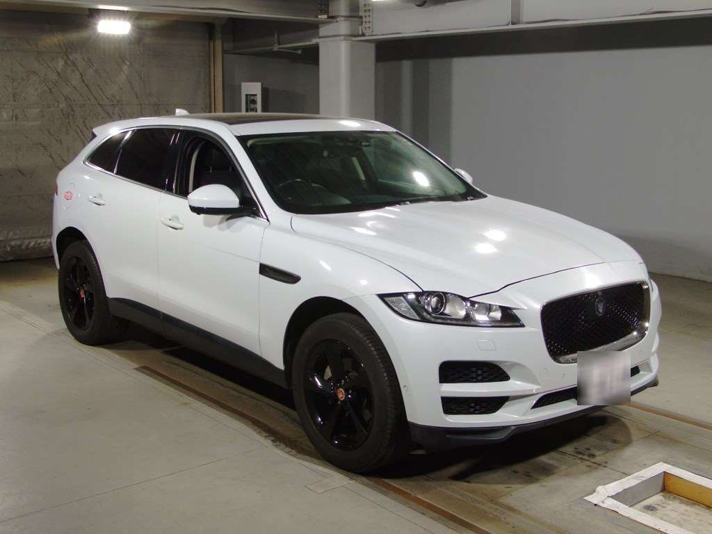 2016 Jaguar F-PACE DC2NA[2]