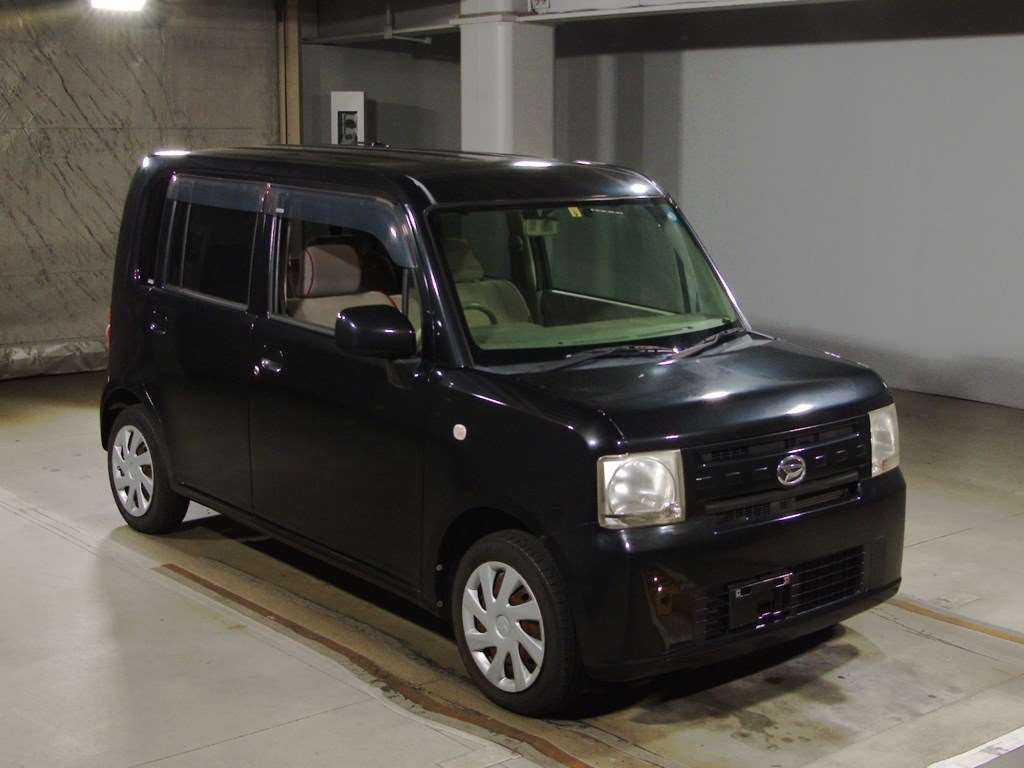 2011 Daihatsu Move Conte L575S[2]