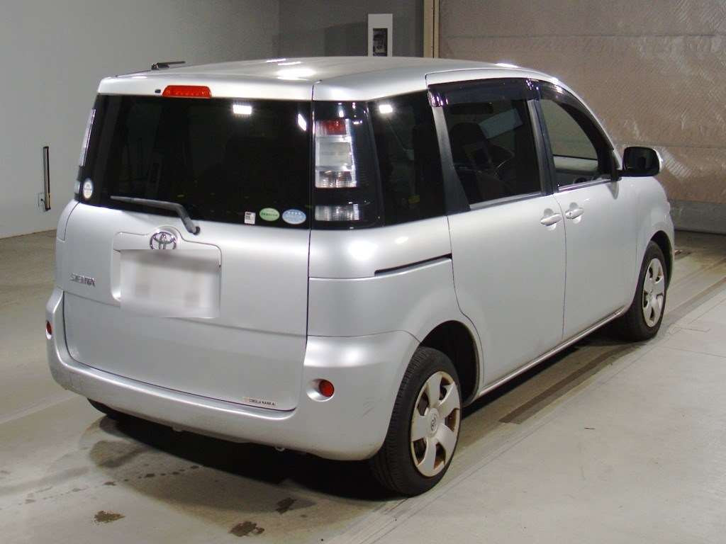 2014 Toyota Sienta NCP81G[1]