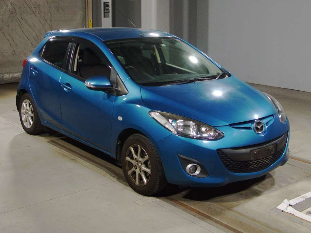 2011 Mazda Demio DEJFS[2]