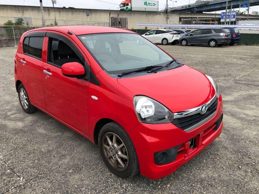 2014 Daihatsu Mira es LA300S[2]