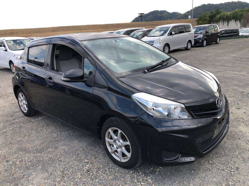 2012 Toyota Vitz NSP130[2]