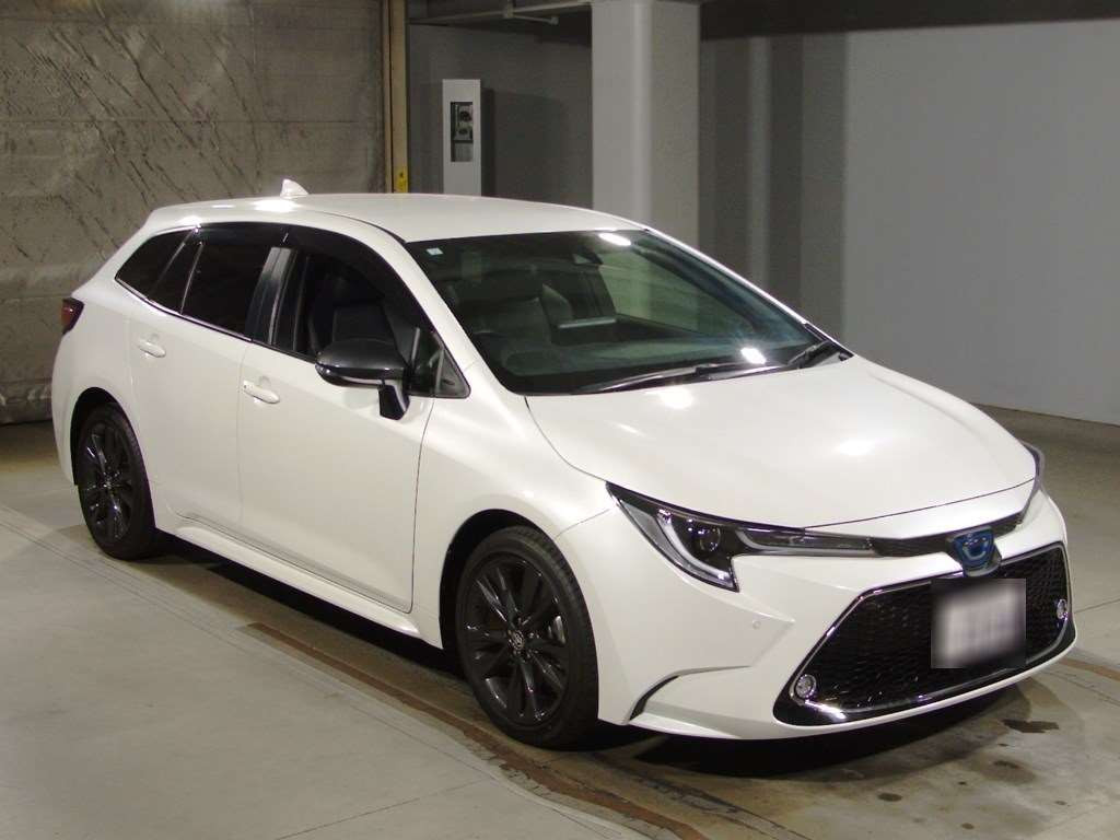 2021 Toyota Corolla Touring Wagon ZWE211W[2]