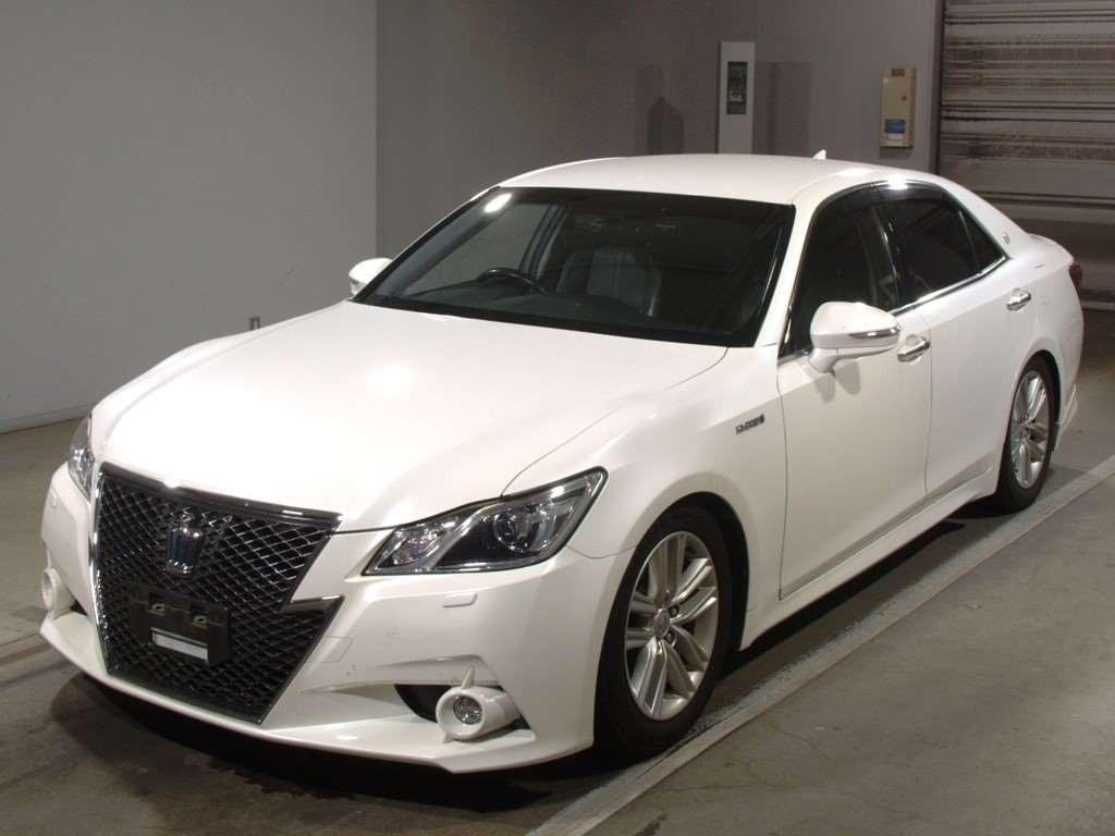 2015 Toyota Crown Hybrid AWS211[0]