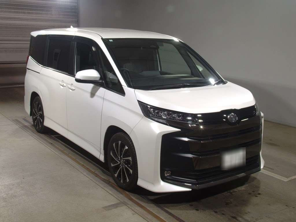 2024 Toyota Noah MZRA90W[2]