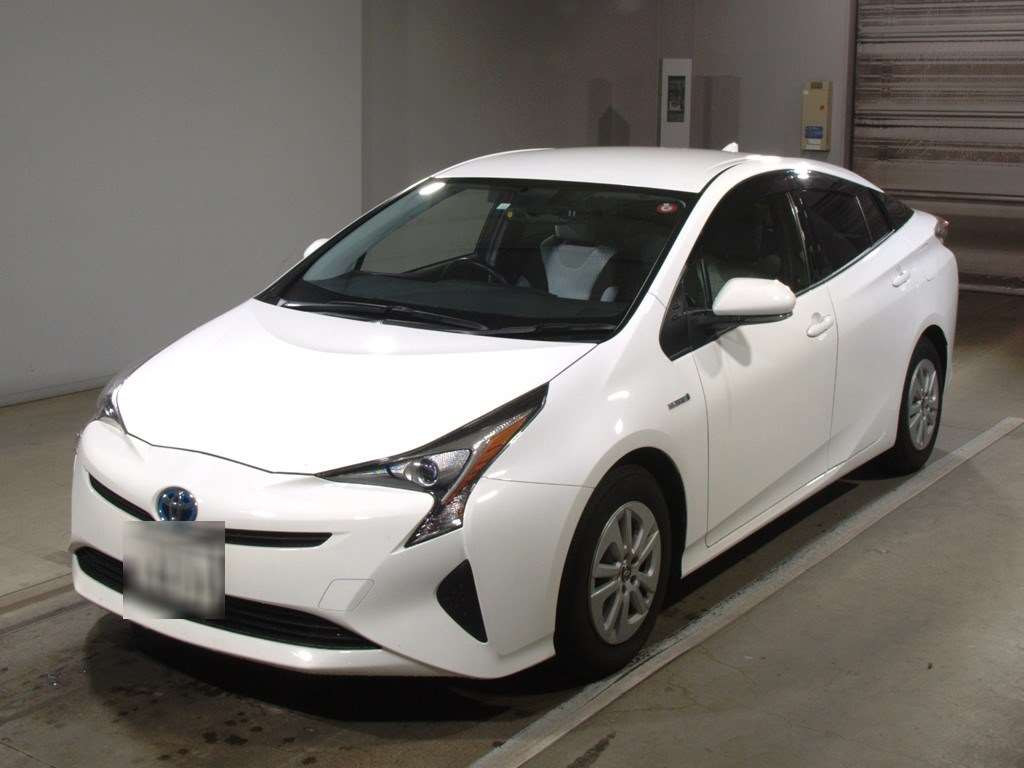 2016 Toyota Prius ZVW50[0]