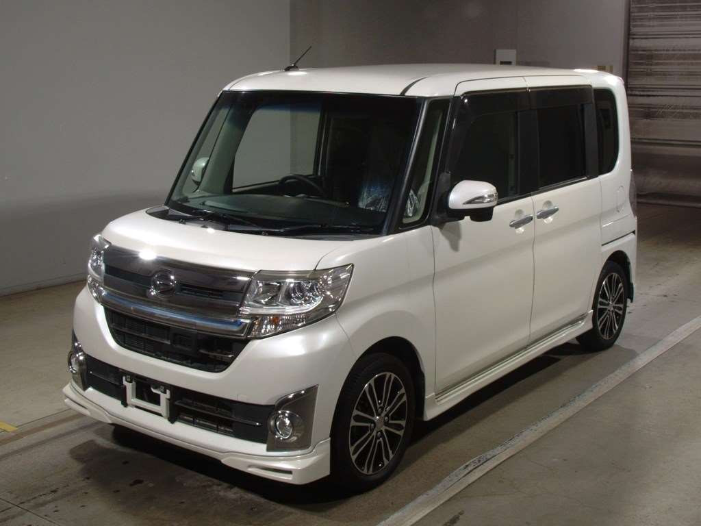 2015 Daihatsu Tanto Custom LA600S[0]