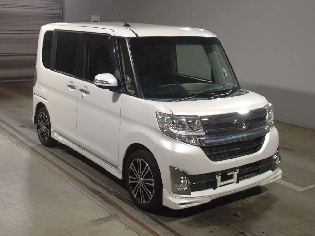 2015 Daihatsu Tanto Custom LA600S[2]