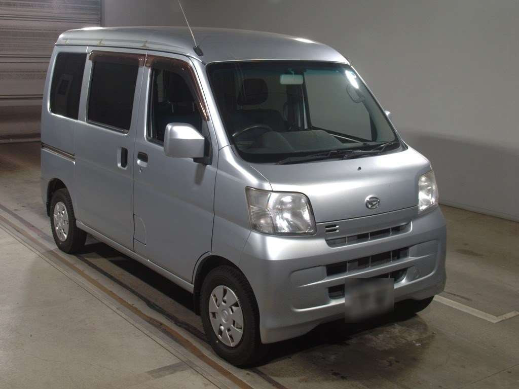 2014 Daihatsu Hijet Cargo S321V[2]