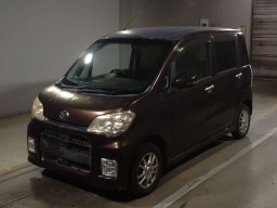 0 Daihatsu Tanto exe