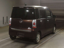 0 Daihatsu Tanto exe