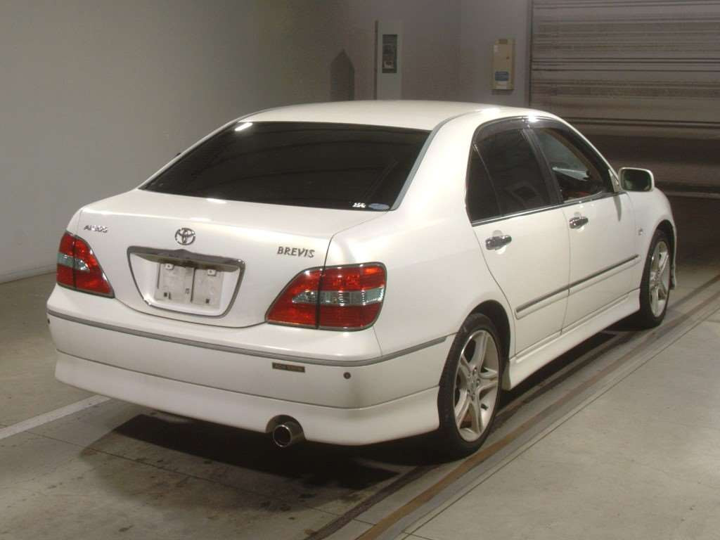 2003 Toyota Brevis JCG11[1]