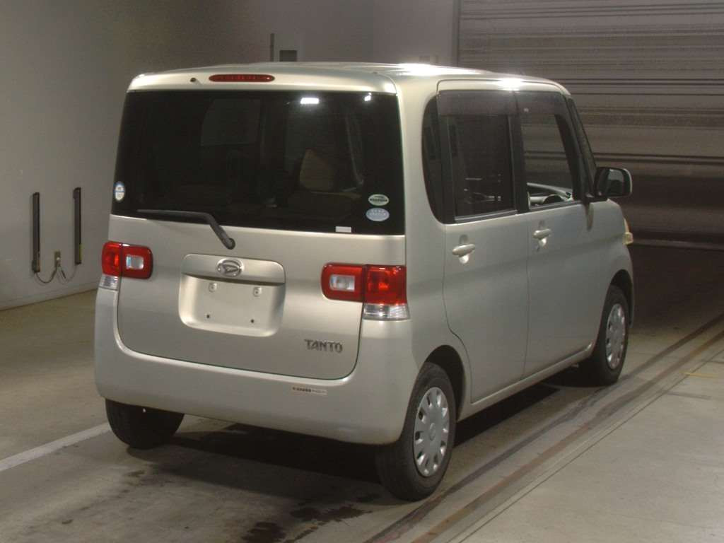 2009 Daihatsu Tanto L375S[1]