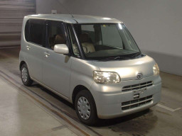 2009 Daihatsu Tanto