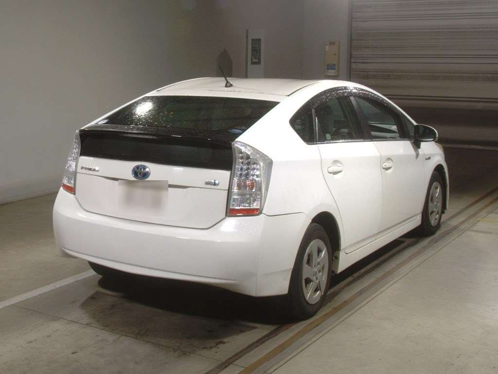 2011 Toyota Prius ZVW30[1]